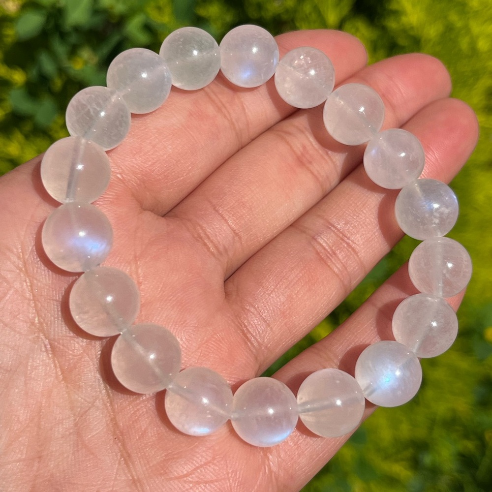 11mm stretchable‎ moonstone bracelet